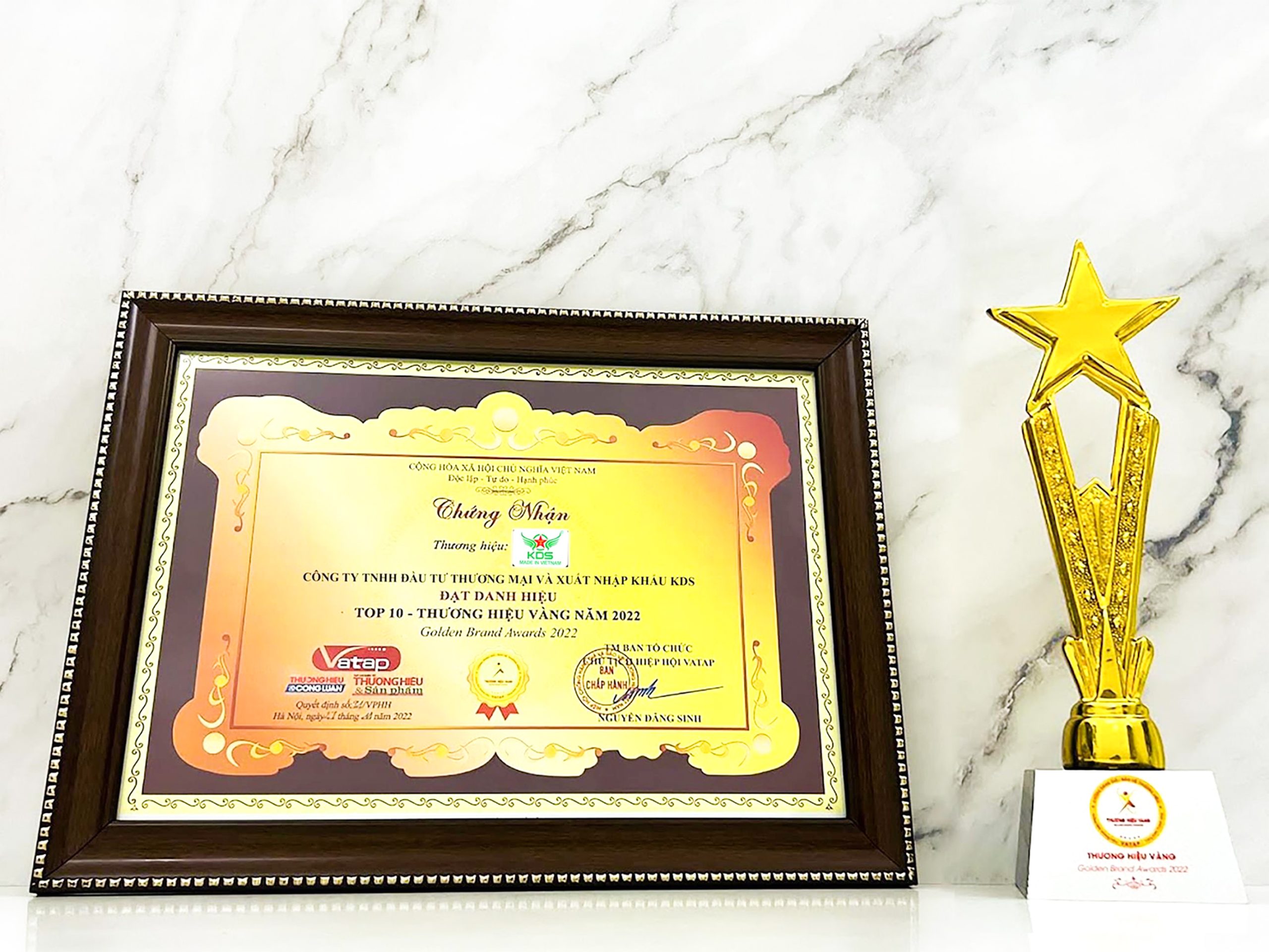 KDS “Made in Vietnam” – Thương hiệu TOP đầu phụ kiện kính